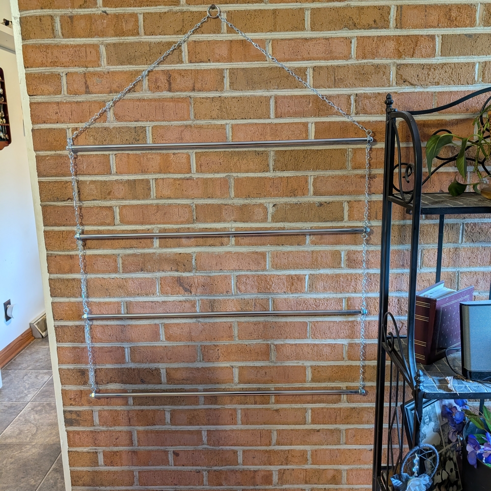 Hanging  Silver Metal Wall Rack NWOT